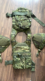 Multicam Tropic Výbava