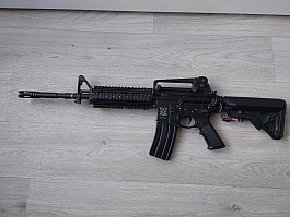 Prodám Airsoft M4 APS třetí generace