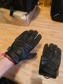 Mechanix M-pact velikost 10/XL