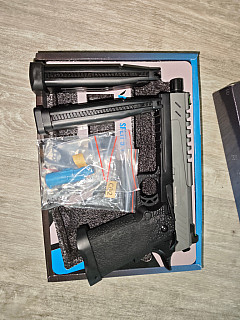 Airsoft pistol - GBB Vorsk 5.1 split, lehce použitá