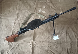 Znehodnocený kulomet DP-27