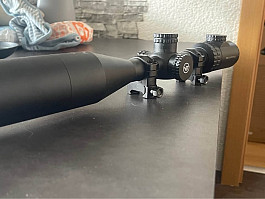 Optika WE hugo, Acog