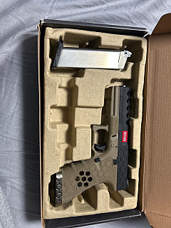 AW Custom pistole – NOVÁ, /GAS,