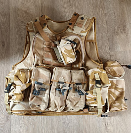 Vesta OSPREY MK II + camelbak + sumky + ramena a límec 