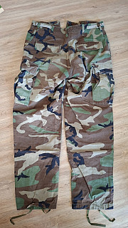 Kalhoty wl S-r použité 