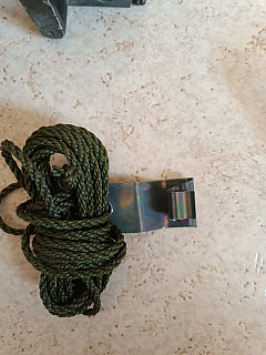 Ford mutt M151 uchycení prutu antény 