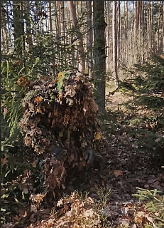 Custom Ghillie Suit na míru – reálné maskování, ne jen dekorace