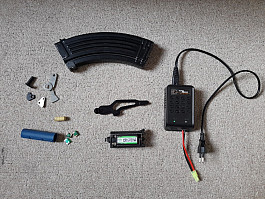 Airsoft přebytky - díly pro AK