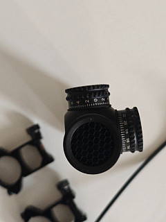 puškohled 1-4x20 SFP - Černá