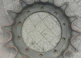 Ozubený věnec hnacího kola tanku T-55AM.