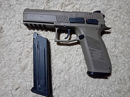 airsoft cz-p09 a cz-p07 +věci