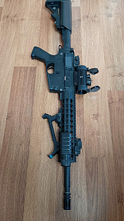 airsoftová zbraň m4