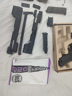 SUPER DEAL - aap01 s pažbou a příslušenstvím viz foto