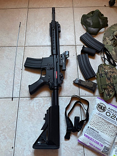Airsoft M4 + vybavení