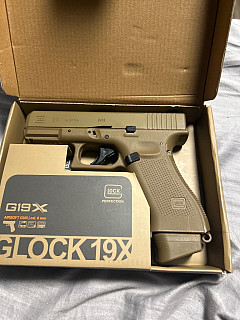 Umarex Glock 19X GBB – nová, pouze rozbalená (písková)
