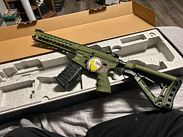 G&G GC16 Predator Hunter Green – NOVÁ, pouze rozbalená (AEG)
