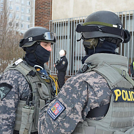 sumky z vesty URNA