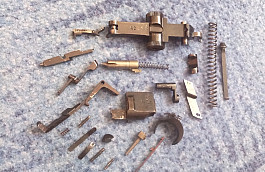Součástky Mauser P08