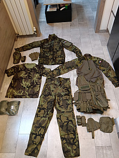 Komplet oblečení vz 95