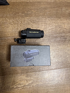 Vector Optics Maverick gen-3 magnifier