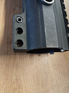 AR15 plastové předpažní 8"