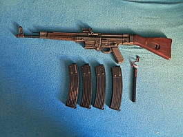 Stg-44