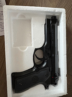 Berretta M9 manuální