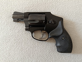 Smith & Wesson Model 442 Airweight (.38 Special)