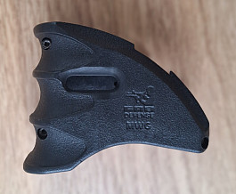 FAB Defense MWG (Mag-Well Grip) pro AR15/M16/M4, použitý