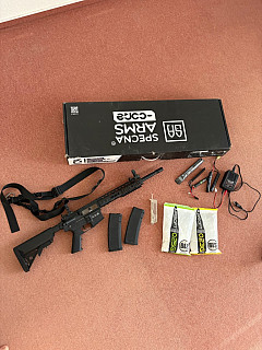 Airsoftová zbraň M4 + full set