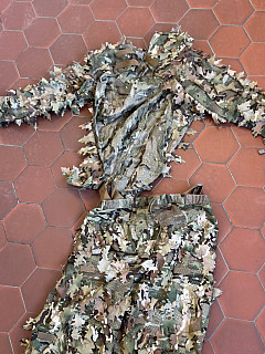 Leafsuit