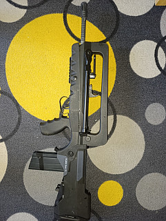 FAMAS cybergun