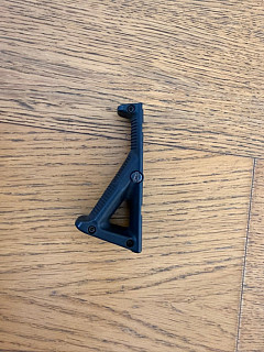 Šikmá přední rukojeť AFG angled foregrip na RIS lištu - airsoft