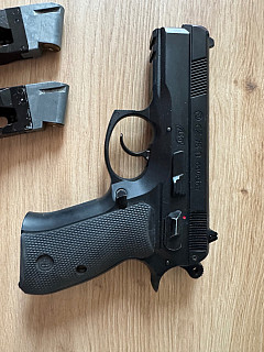 Cz75d - compact Co2