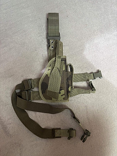 Stehenní pouzdro vz95