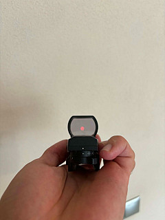 Red dot zaměřovač