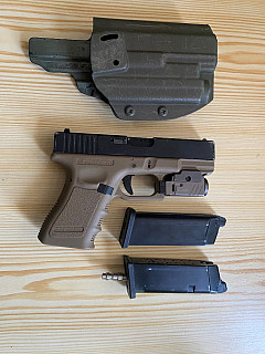 Glock 19 we