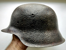 Německá helma M42 kopaná bojovka Wehrmacht přilba WH