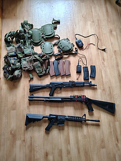 Prodám airsoftový komplet: 3x zbraň, výstroj a příslušenstv