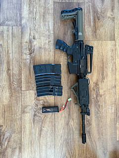Airsoftové vybavení - EPeSní GENERAL, M40A5 CM.700A, M4