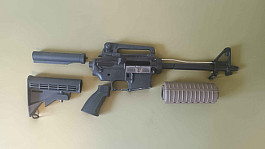Rozebraná M4