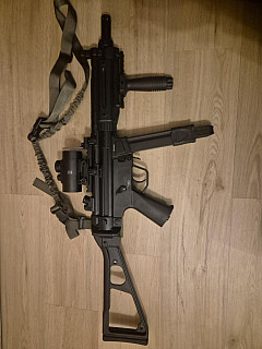 MP5 + vybavení
