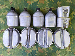 US army ww2 láhve, ešusy, hrnky 