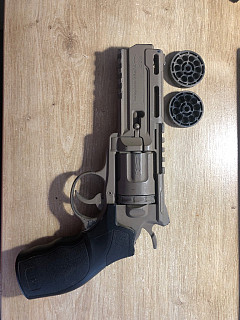 Revolver