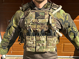 Vybavení + zbraně na airsoft