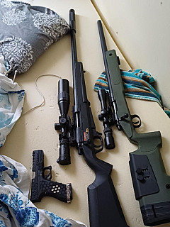 pušky a glock