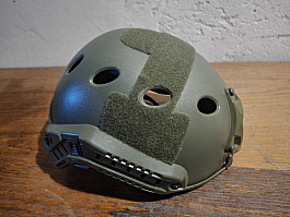 Airsoftová helma FAST BJ (OD Green) – kompletní, stav 100% funkční