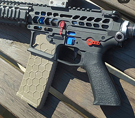 CNC tělo AR15 Retroarms