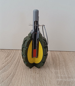F-1 - řez/maketa
