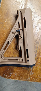 MAGPUL MOE airsoftová pažba